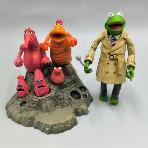 Palisades Muppets Reporter Kermit Koozebane Aliens Action Figure Playset Loose